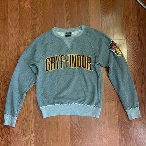 Gryffindor Crewneck Sweatshirt in Gray by Harry Potter. Size XS. Unisex